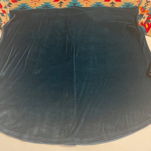 Rowdy Crowd Clothing Women Top 3X Button Up Southwest Aztec Cowboy Velour Velvet - Picture 16 of 16
